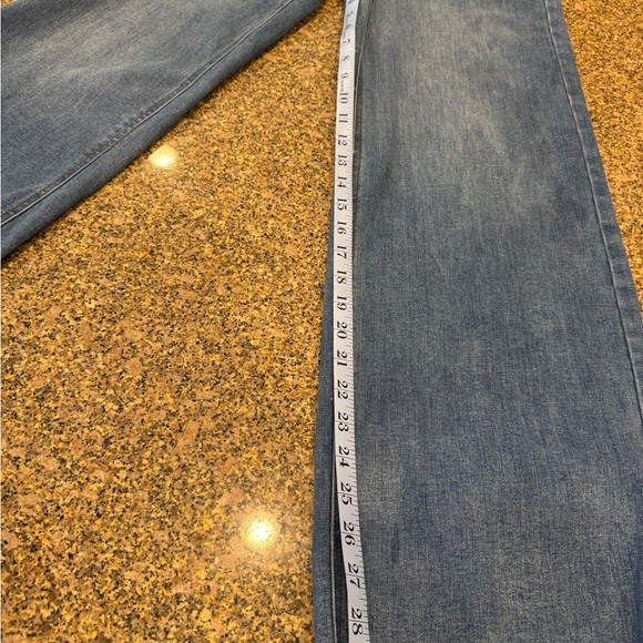 Wide-Leg Blue Denim Jeans - Picture 2 of 7